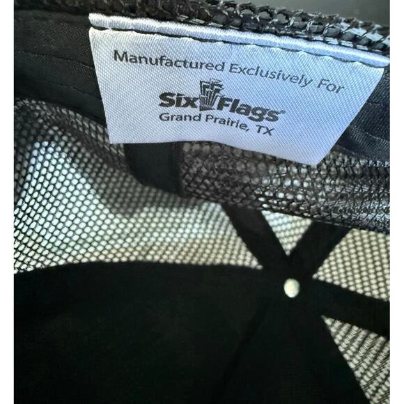 Wonder Woman Comic Trucker Hat Black & Gold Mesh Snapback DC Comics Six Flags - Picture 4 of 5